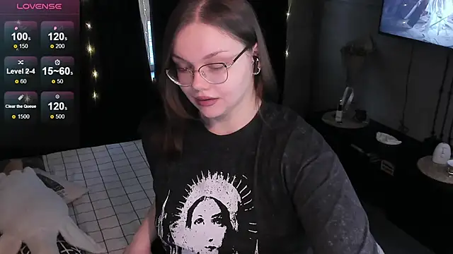 EvaBae online show from 2, 12, 2024