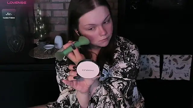 EvaBae online show from 14, 12, 2024