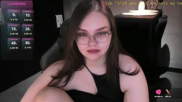 EvaBae online show from 13, 1, 2025