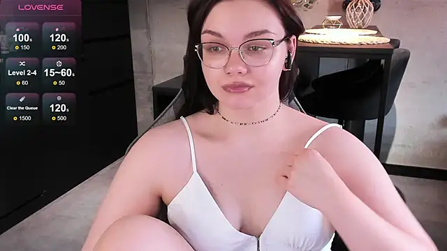 EvaBae online show from 19, 3, 2025