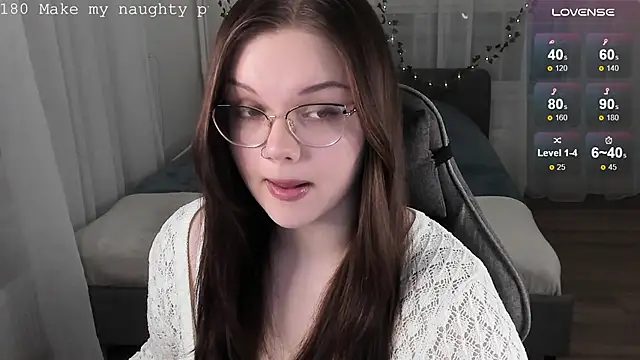 EvaBae online show from 27, 9, 2025