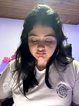 Stephania 18 online show from 30, 9, 2025