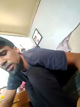 Snapshot of Tigermanboy chatting on 17, 10, 2025 Tigermanboy online show from 17, 10, 2025