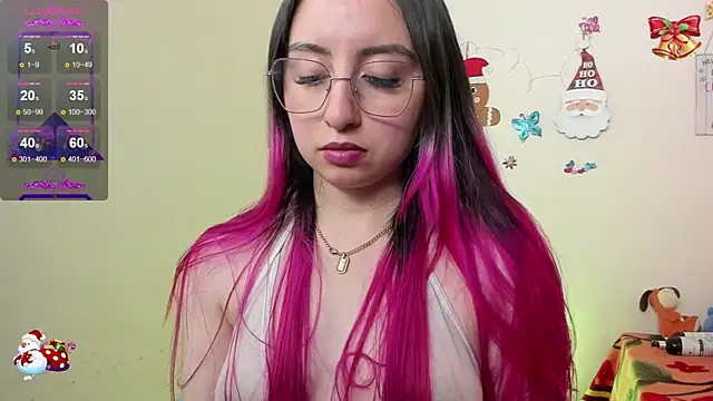 Snapshot of Julieta_cott chatting on 16, 12, 2024 Julieta cott online show from 16, 12, 2024