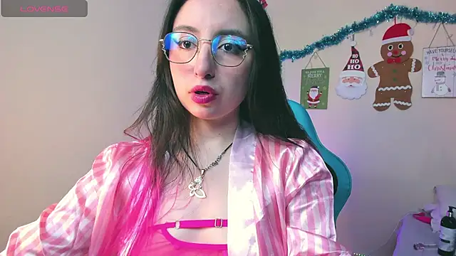 Snapshot of Julieta_cott chatting on 24, 11, 2025 Julieta cott online show from 24, 11, 2025