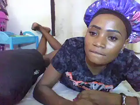 SpicyPetite online show from 28, 2, 2025