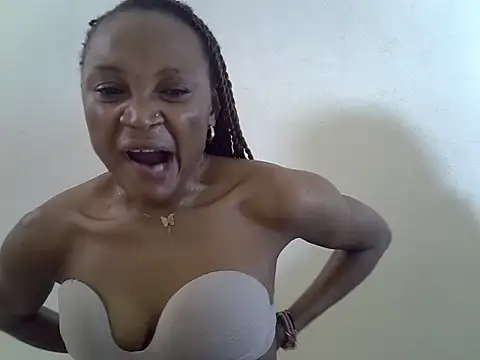 Snapshot of SpicyPetite chatting on 17, 10, 2025 SpicyPetite online show from 17, 10, 2025