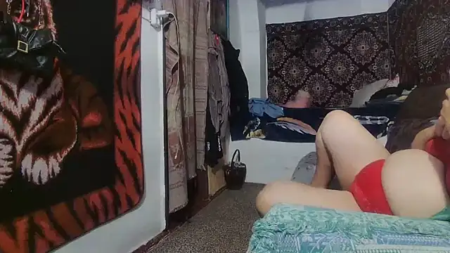 Snapshot of NataliiaRosa54 chatting on 29, 9, 2025 NataliiaRosa54 online show from 29, 9, 2025