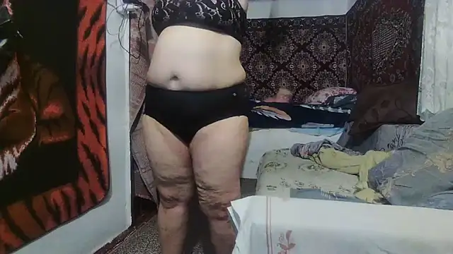 Snapshot of NataliiaRosa54 chatting on 8, 10, 2025 NataliiaRosa54 online show from 8, 10, 2025