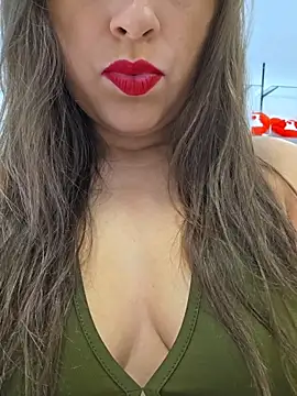 GatitaXD27 online show from 30, 10, 2025