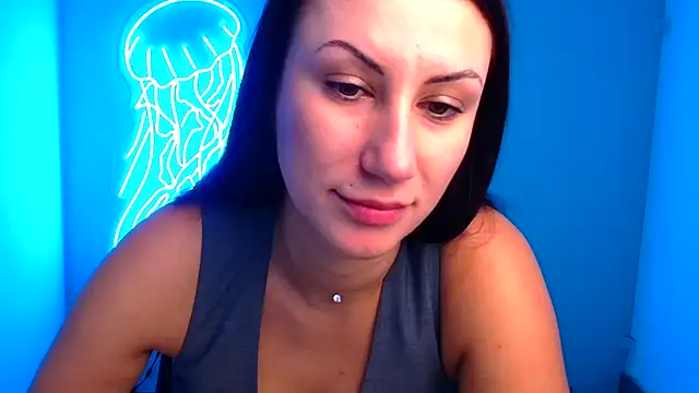 Loren Moa online show from 26, 12, 2024