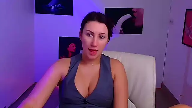 Loren Moa online show from 21, 1, 2025