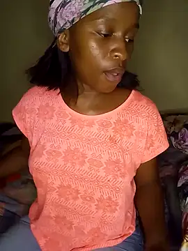 Snapshot of Nomawethu2002 chatting on 4, 11, 2025 Nomawethu2002 online show from 4, 11, 2025