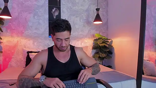 Snapshot of Nate_franco chatting on 31, 10, 2025 Nate franco online show from 31, 10, 2025