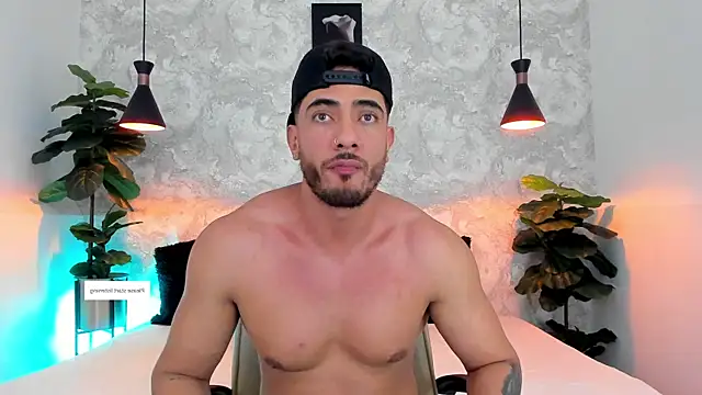 Snapshot of Nate_franco chatting on 7, 11, 2025 Nate franco online show from 7, 11, 2025