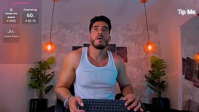 Snapshot of Nate_franco chatting on 23, 11, 2025 Nate franco online show from 23, 11, 2025