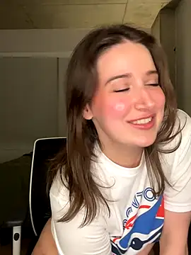 Snapshot of nerdynina chatting on 2, 11, 2025 nerdynina online show from 2, 11, 2025