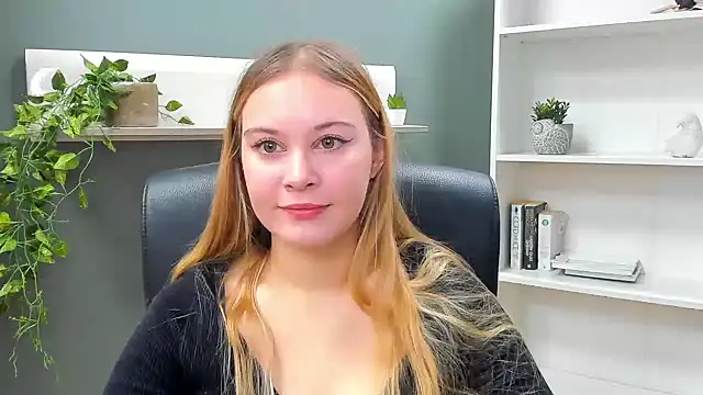 Snapshot of kitty_valeria chatting on 11, 1, 2025 kitty valeria online show from 11, 1, 2025