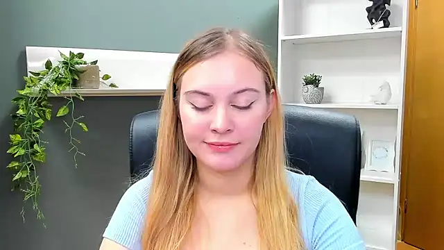 Snapshot of kitty_valeria chatting on 18, 1, 2025 kitty valeria online show from 18, 1, 2025