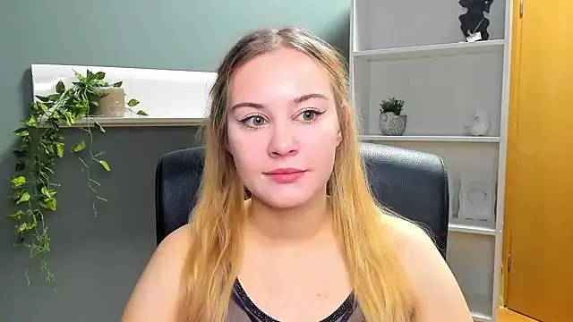 Snapshot of kitty_valeria chatting on 19, 1, 2025 kitty valeria online show from 19, 1, 2025