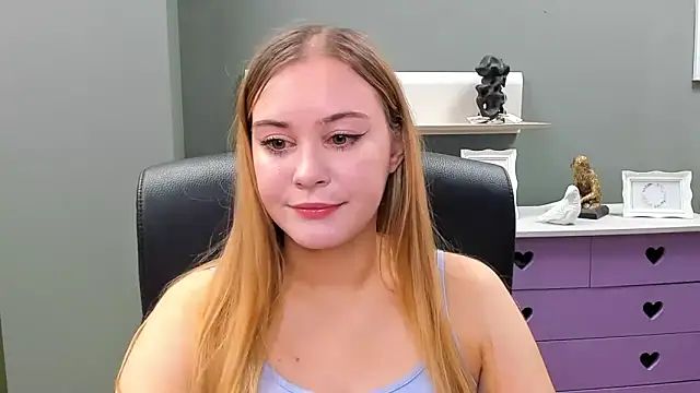 Snapshot of kitty_valeria chatting on 2, 2, 2025 kitty valeria online show from 2, 2, 2025