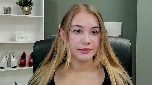 Snapshot of kitty_valeria chatting on 21, 9, 2025 kitty valeria online show from 21, 9, 2025