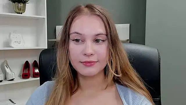 Snapshot of kitty_valeria chatting on 14, 10, 2025 kitty valeria online show from 14, 10, 2025