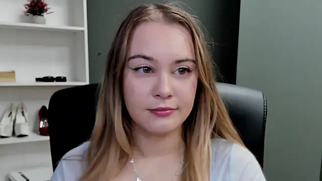 Snapshot of kitty_valeria chatting on 17, 1, 2026 kitty valeria online show from 17, 1, 2026