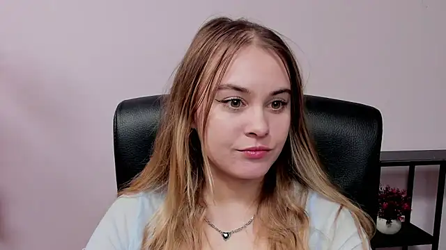 Snapshot of kitty_valeria chatting on 2, 2, 2026 kitty valeria online show from 2, 2, 2026