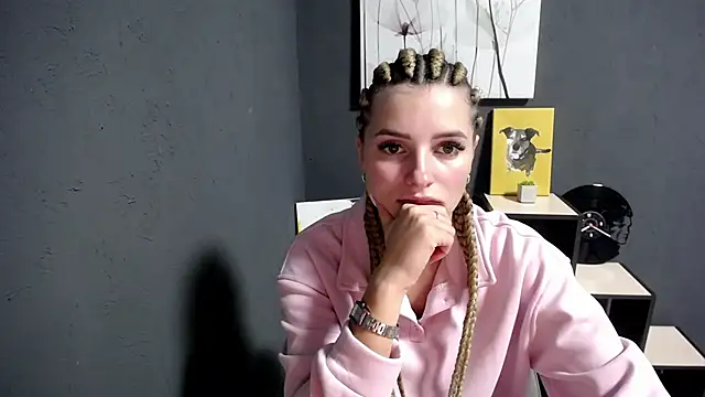 Snapshot of lady_olivia_ chatting on 14, 10, 2025 lady olivia online show from 14, 10, 2025
