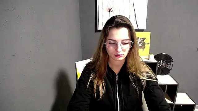 lady olivia  online show from 3, 12, 2025