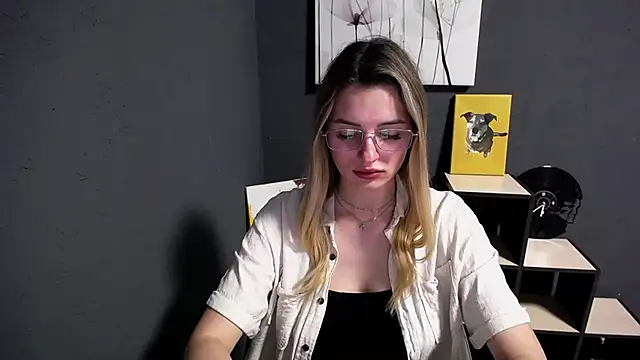 lady olivia  online show from 20, 5, 2026