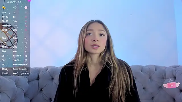 Victoria Adams14 online show from 28, 1, 2025