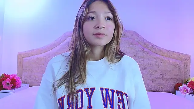 Victoria Adams14 online show from 7, 2, 2025