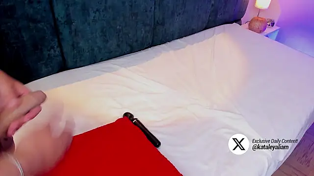 Snapshot of kataleyandliam chatting on 13, 2, 2025 kataleyandliam online show from 13, 2, 2025