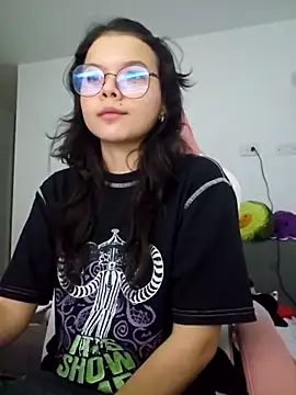 Snapshot of azumiichan chatting on 23, 4, 2026 azumiichan online show from 23, 4, 2026