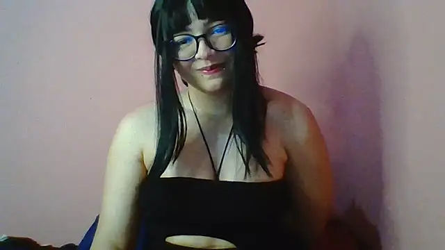 Snapshot of AliceStonexx chatting on 15, 10, 2025 AliceStonexx online show from 15, 10, 2025