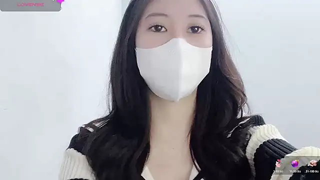 tanhxiu online show from 10, 11, 2025