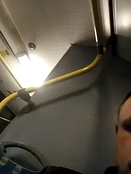 Kedarr97 online show from 8, 4, 2026