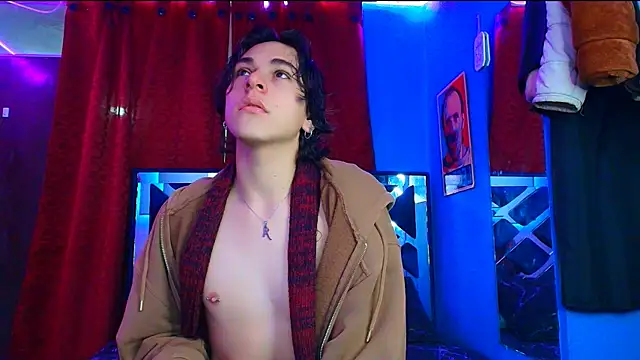 Snapshot of Luke_Howland chatting on 4, 3, 2025 Luke Howland online show from 4, 3, 2025