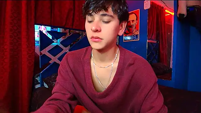 Snapshot of Luke_Howland chatting on 31, 10, 2025 Luke Howland online show from 31, 10, 2025