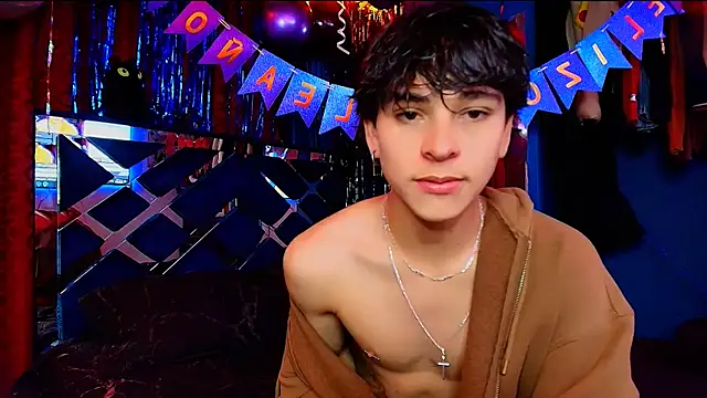 Snapshot of Luke_Howland chatting on 13, 11, 2025 Luke Howland online show from 13, 11, 2025