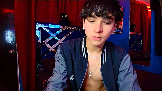 Snapshot of Luke_Howland chatting on 21, 11, 2025 Luke Howland online show from 21, 11, 2025