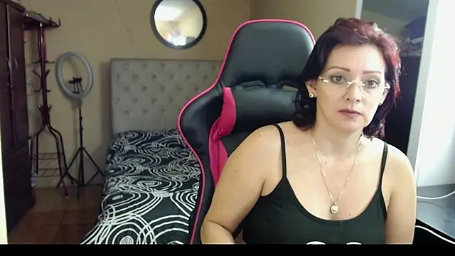 Carol Scottt online show from 6, 3, 2025