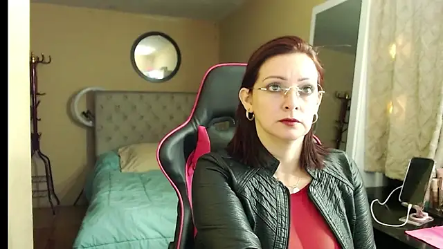 Carol Scottt online show from 21, 9, 2025