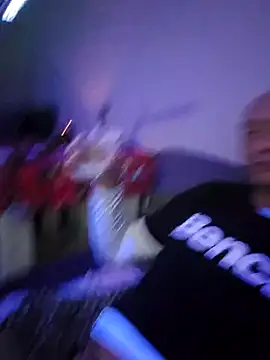 Snapshot of McdyllanXX chatting on 9, 12, 2024 McdyllanXX online show from 9, 12, 2024