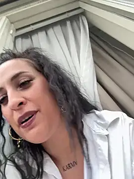 CarolaDrago online show from 21, 2, 2025