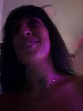 Snapshot of CarolaDrago chatting on 17, 7, 2026 CarolaDrago online show from 17, 7, 2026