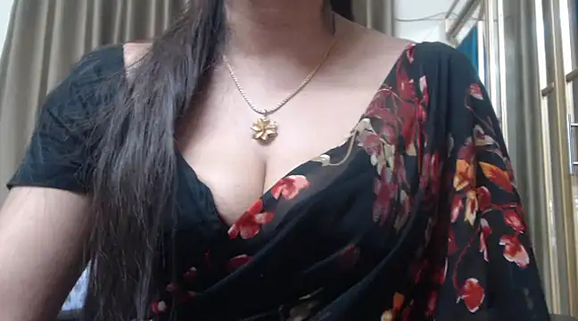 Snapshot of desi-maisa130 chatting on 5, 12, 2024 desi-maisa130 online show from 5, 12, 2024