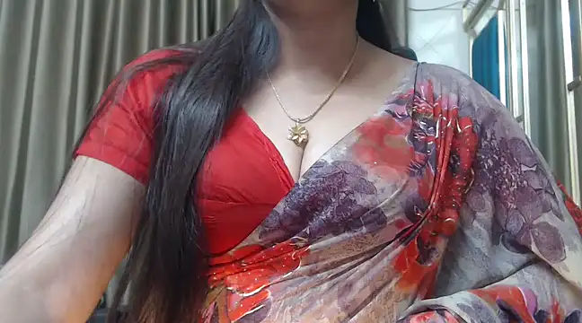 Snapshot of desi-maisa130 chatting on 6, 12, 2024 desi-maisa130 online show from 6, 12, 2024